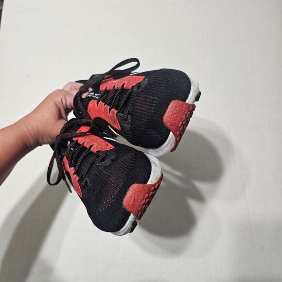 NIKE Air Zoom Pegasus 40 in Black and Crimson Red Men's Size 9 - Picture 5 of 10